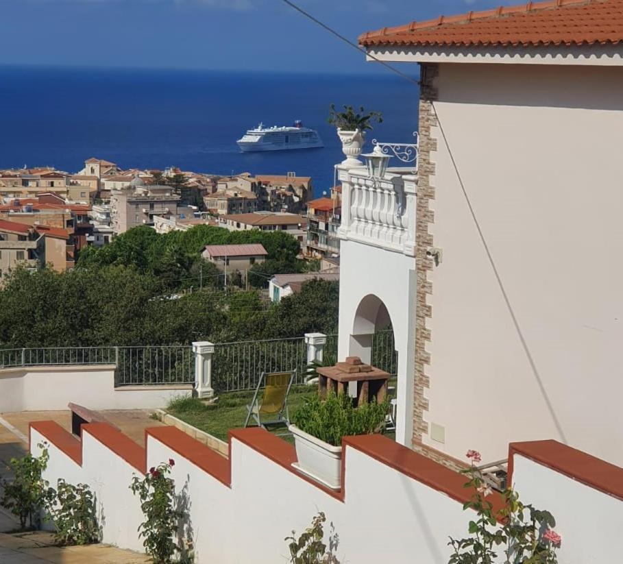 Appartamenti Borgo Panoramico N 5 トロペーア エクステリア 写真