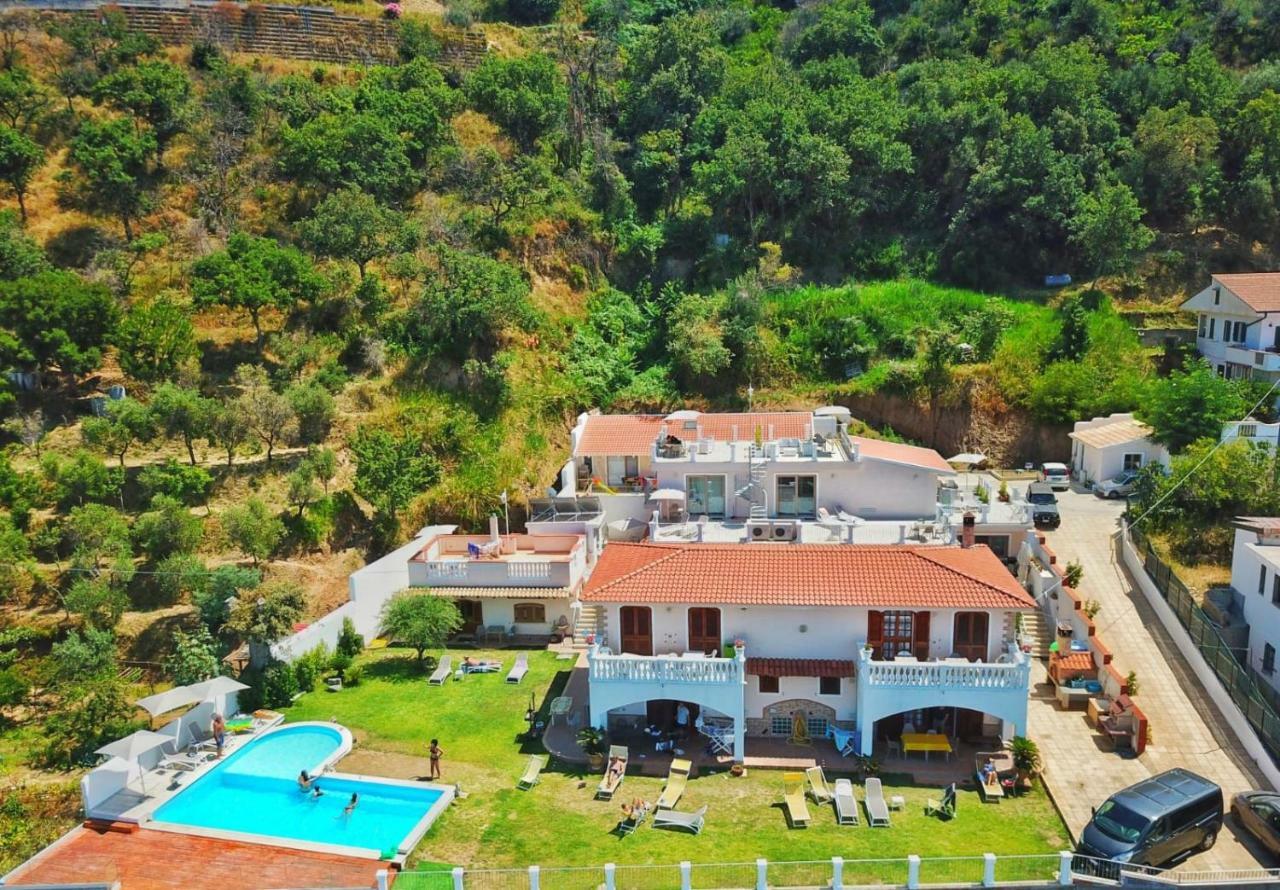 Appartamenti Borgo Panoramico N 5 トロペーア エクステリア 写真